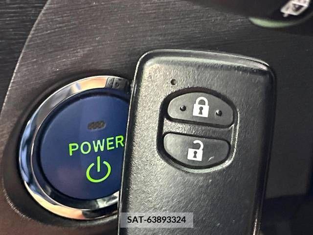 Toyota PRIUS 2012-06 348412-5