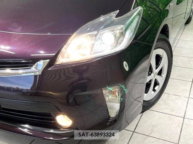 Toyota PRIUS 2012-06 348412-12