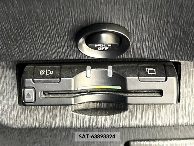 Toyota PRIUS 2012-06 348412-4