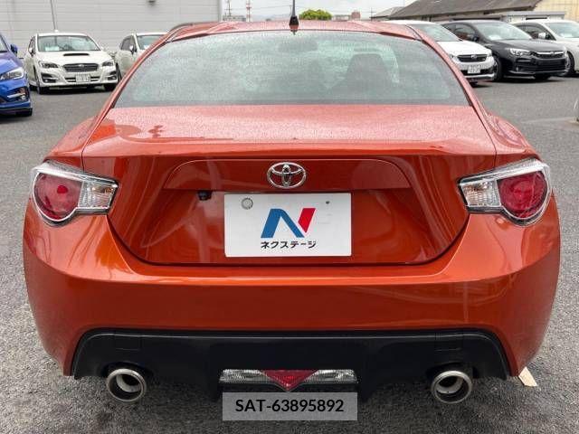 Toyota 86 2013-06 266018-15