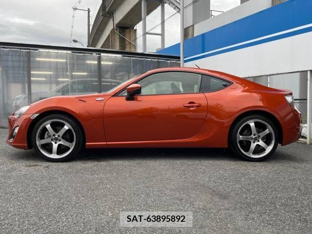 Toyota 86 2013-06 266018-17