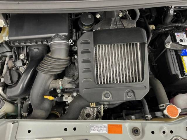 Toyota ROOMY 2018-07 182074-18