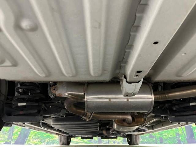 Toyota VOXY 2014-03 186379-19