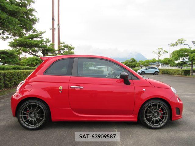 Abarth 695 2011-07 272029-11