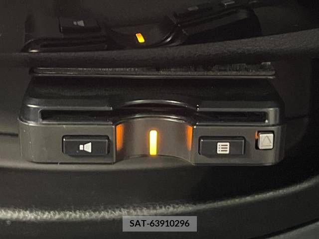 Nissan NOTE 2013-10 247779-5