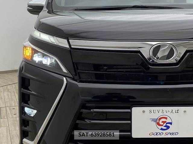 Toyota VOXY 2019-03 346040-18