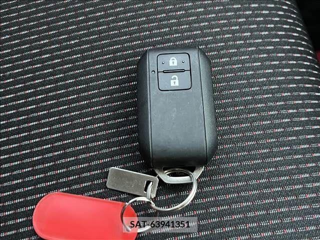 Suzuki SWIFT 2021-08 215180-14
