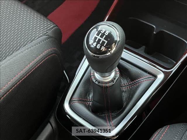 Suzuki SWIFT 2021-08 215180-4