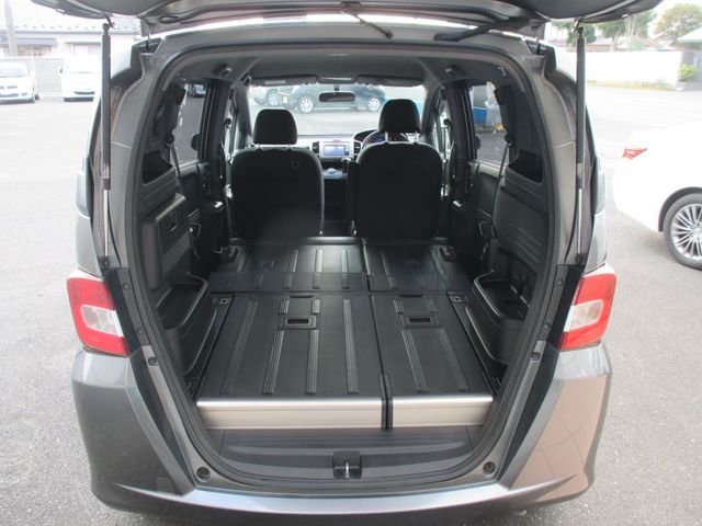 Honda FREED SPIKE 2011-02 183401-8