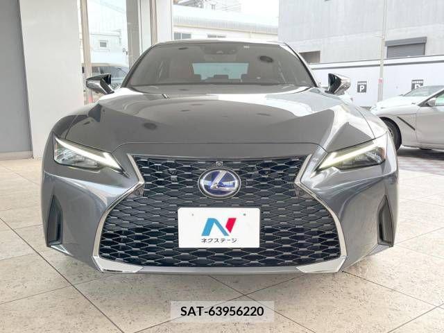 Lexus IS 2021-10 354116-14