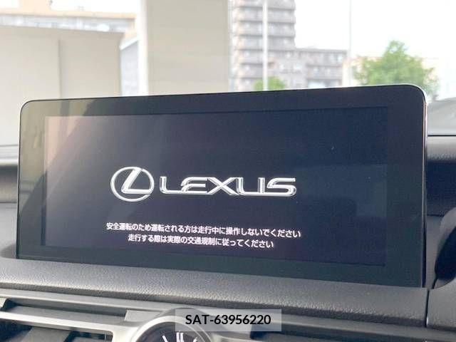 Lexus IS 2021-10 354116-2