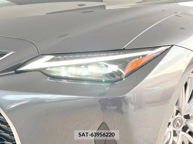 Lexus IS 2021-10 354116-12