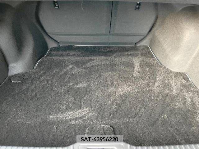Lexus IS 2021-10 354116-10