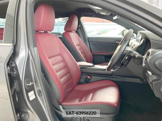 Lexus IS 2021-10 354116-8