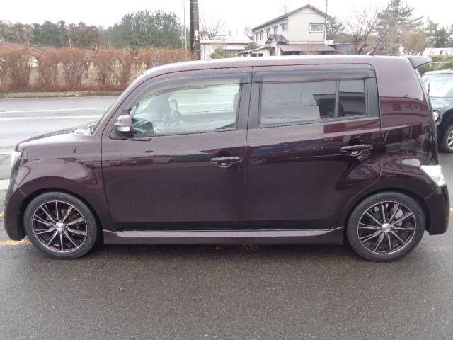 Toyota BB 2009-10 6094-7