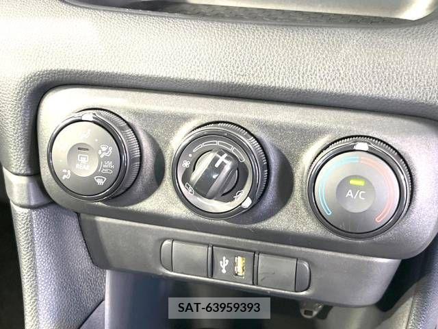 Toyota YARIS 2023-03 381315-7