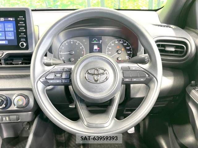 Toyota YARIS 2023-03 381315-11