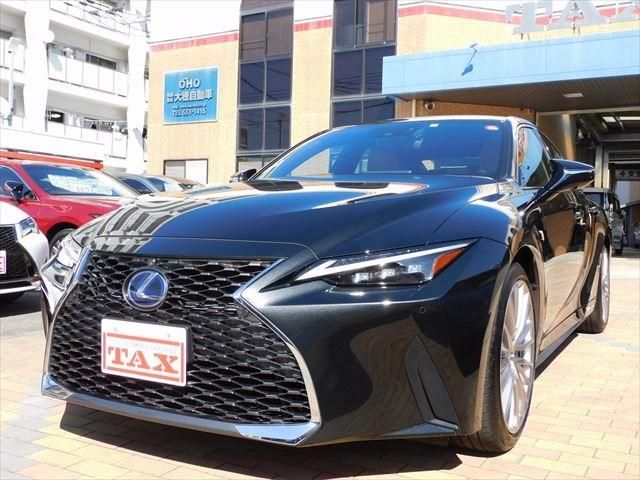 Lexus IS 2021-04 9075-6
