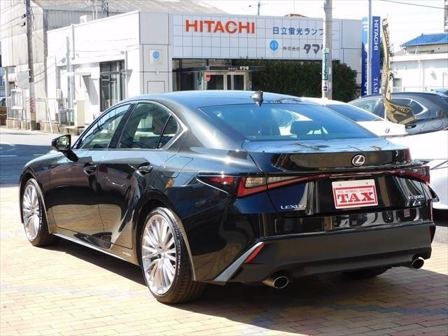 Lexus IS 2021-04 9075-2