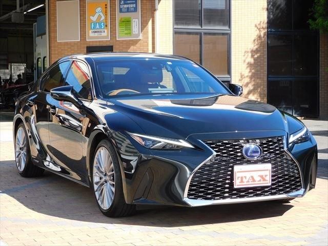 Lexus IS 2021-04 9075-1