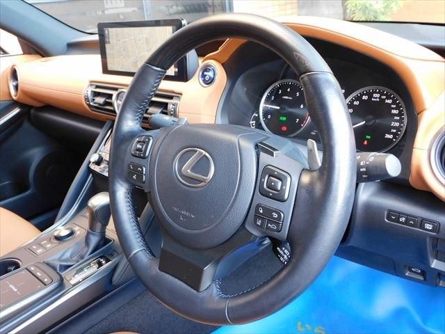 Lexus IS 2021-04 9075-22