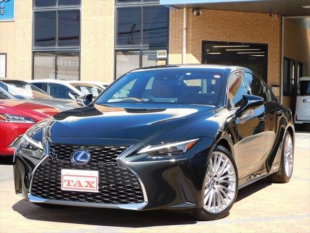 Lexus IS 2021-04 9075-0