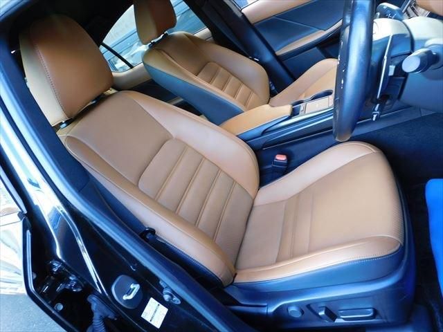 Lexus IS 2021-04 9075-13
