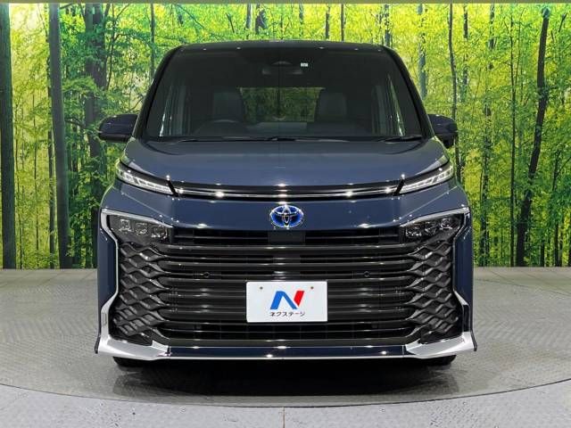 Toyota VOXY HYBRID 2023-03 196374-15