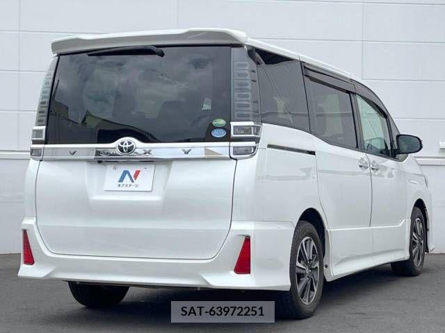 Toyota VOXY 2018-10 370276-18
