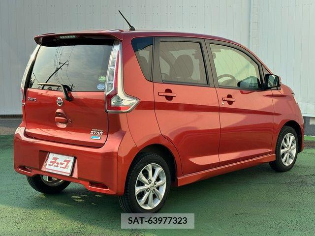 Nissan DAYZ 2016-10 333978-2