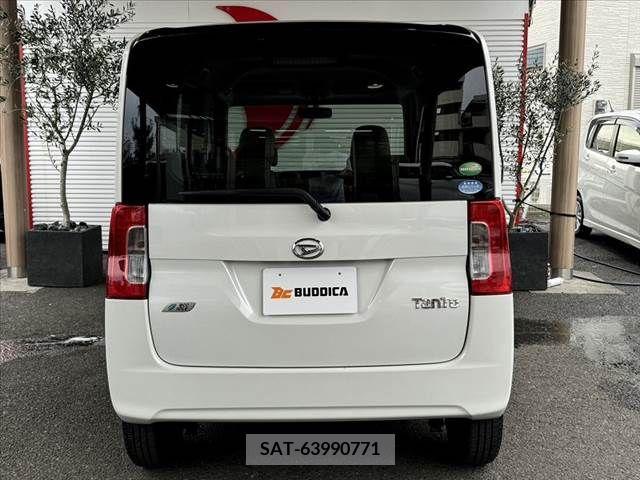 Daihatsu TANTO 2014-02 310062-11