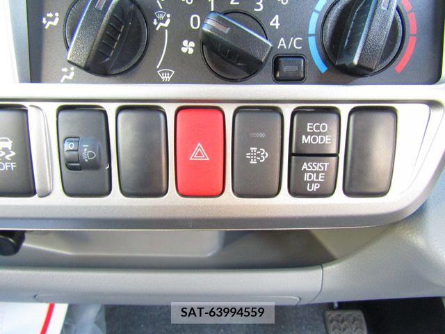 Hino DUTRO 2023-08 211752-19
