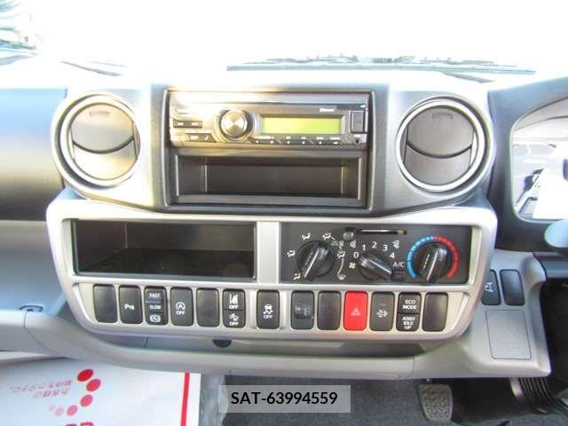 Hino DUTRO 2023-08 211752-16
