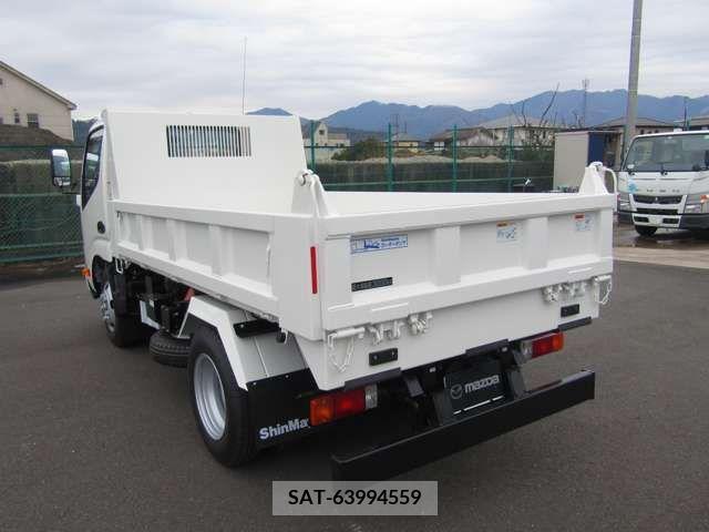 Hino DUTRO 2023-08 211752-6