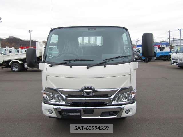 Hino DUTRO 2023-08 211752-1