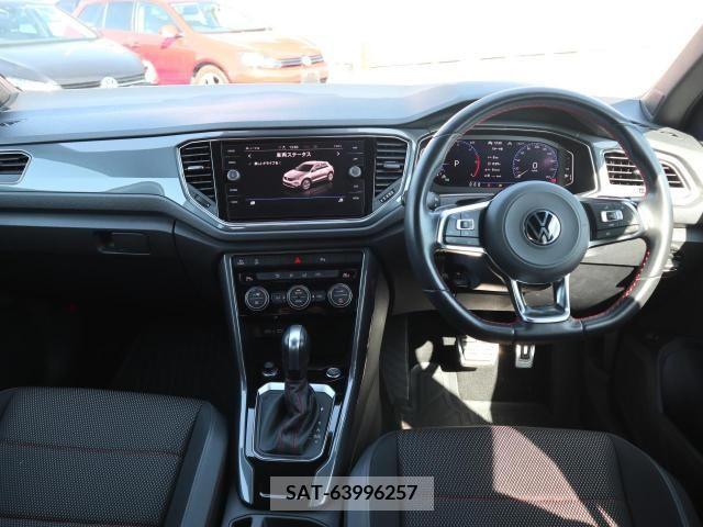VolksWagen T-ROC 2022-02 210834-15