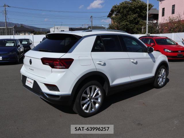 VolksWagen T-ROC 2022-02 210834-5