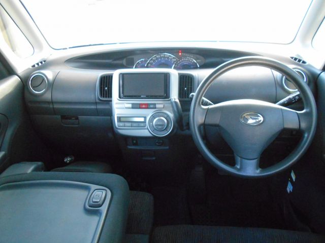 Daihatsu TANTO 2012-03 21130-1