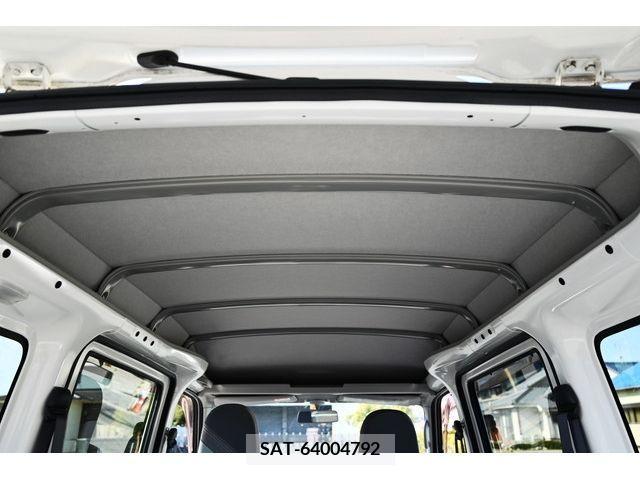 Daihatsu HIJET CARGO 2015-04 220634-18