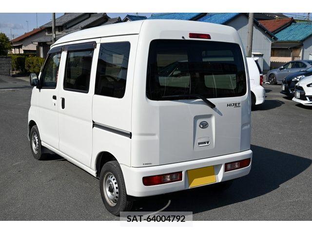 Daihatsu HIJET CARGO 2015-04 220634-2