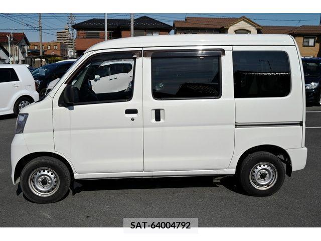 Daihatsu HIJET CARGO 2015-04 220634-5