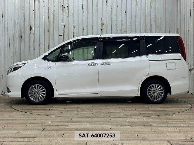 Toyota ESQUIRE 2016-08 331891-14