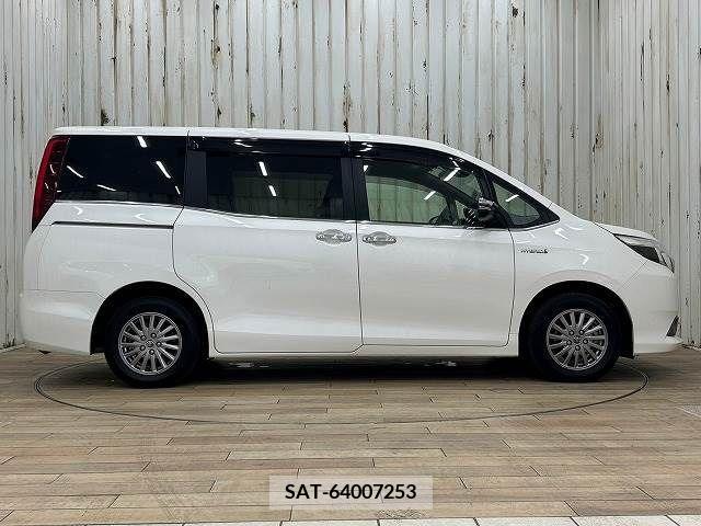 Toyota ESQUIRE 2016-08 331891-13