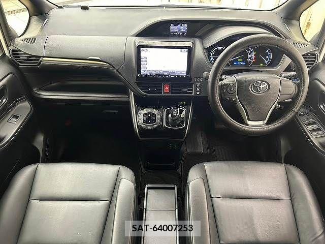 Toyota ESQUIRE 2016-08 331891-1