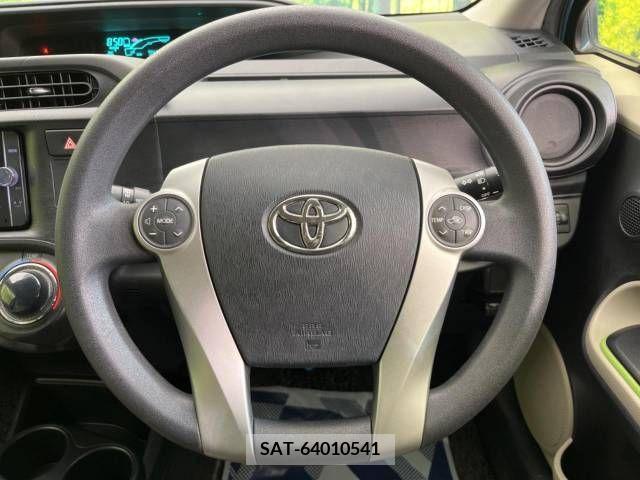 Toyota AQUA 2013-09 313986-11