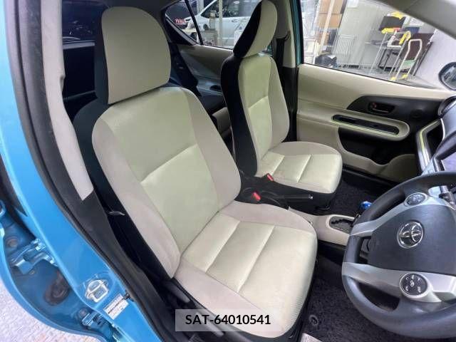Toyota AQUA 2013-09 313986-8
