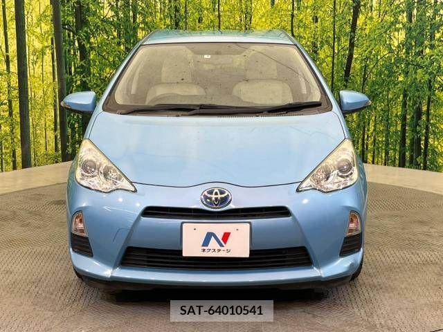 Toyota AQUA 2013-09 313986-14