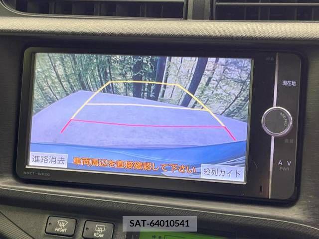 Toyota AQUA 2013-09 313986-3