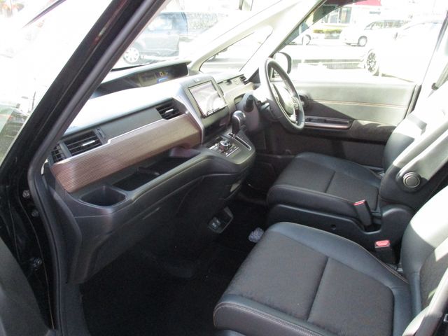 Honda FREED 2022-03 28845-13