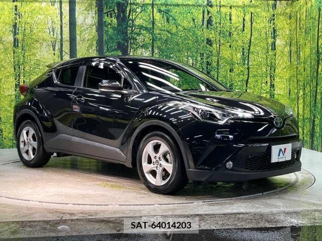 Toyota C-HR 2017-03 378112-14